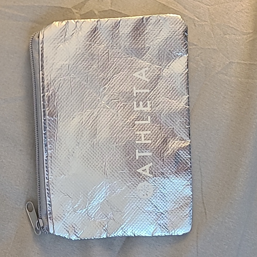 🌸Athleta Silver Zippered Mini Pouch